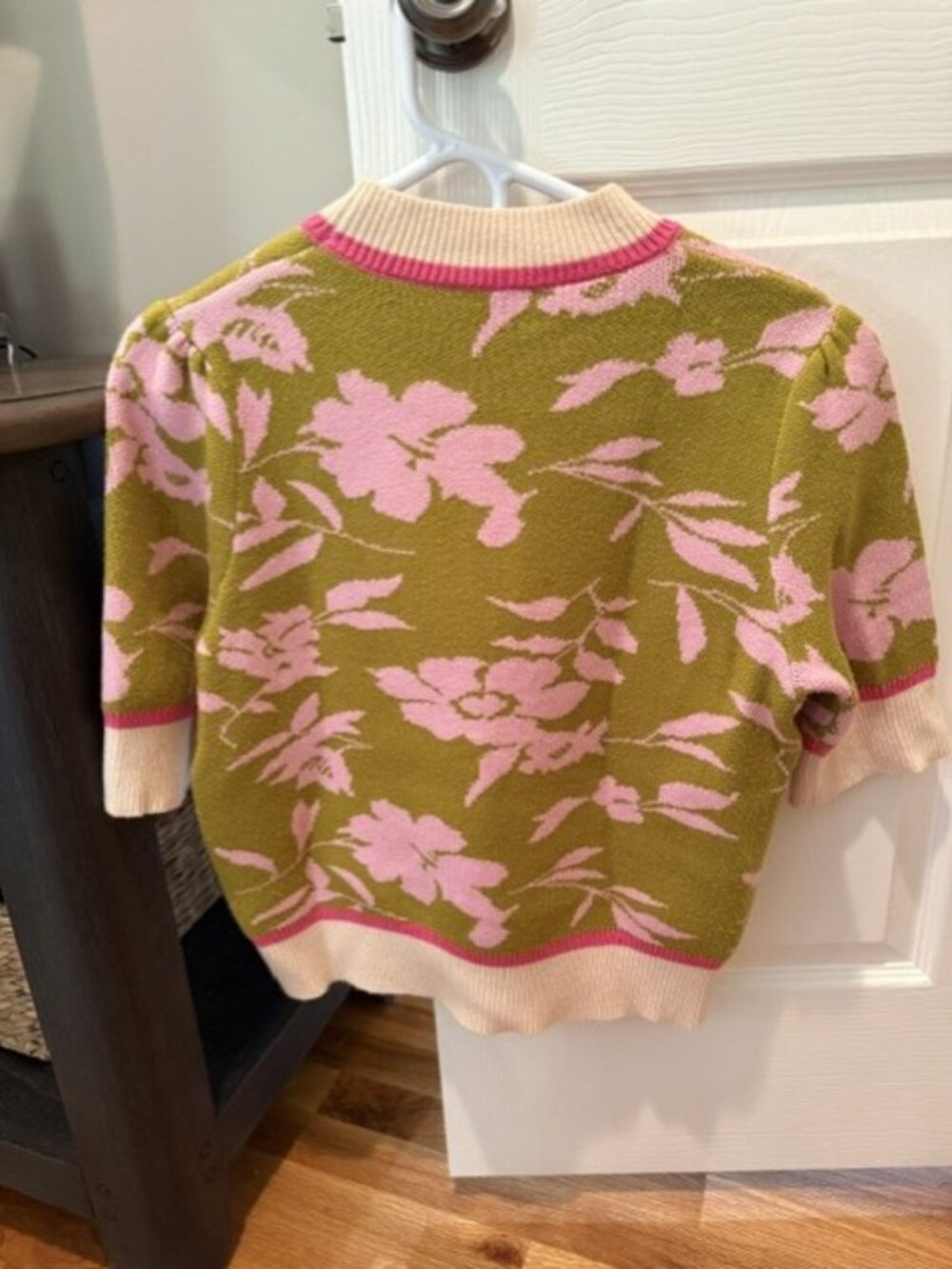 THML Sweater Top Size M - Picture 2 of 3